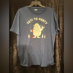 Old Navy T-shirt